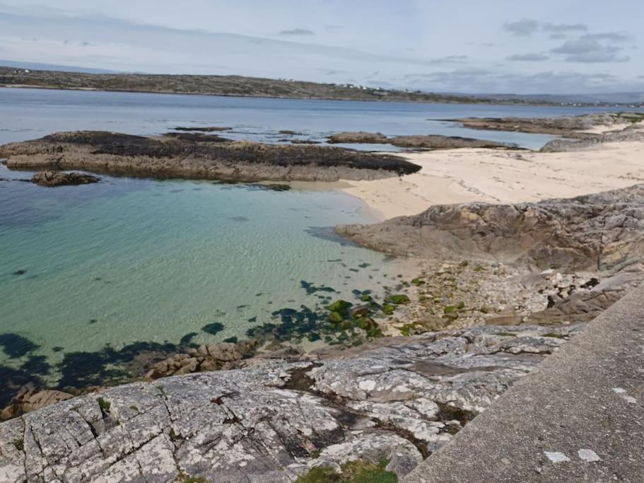 Curlews Rest - Gateway To The Aran Islands Διαμέρισμα Γκάλγουεϊ Εξωτερικό φωτογραφία